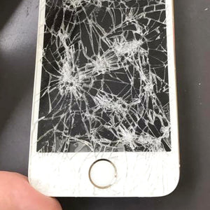 iPhoneの画面割れを修理してみた！