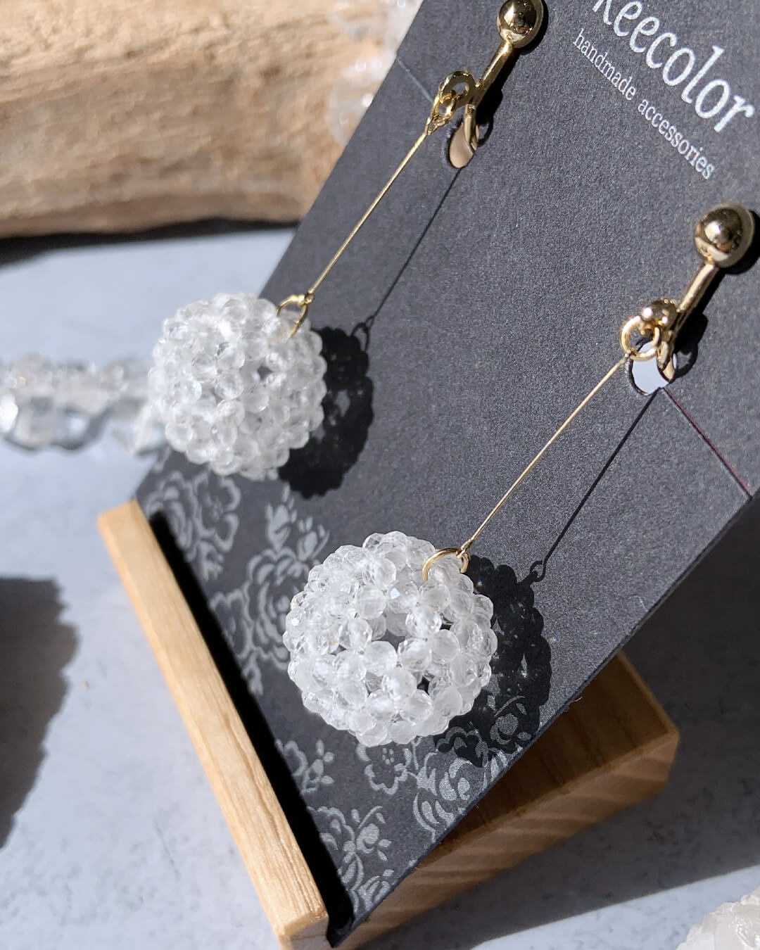 【受注生産】宇宙のエネルギーと繋がる フラーレンイヤリング 2mm水晶カット