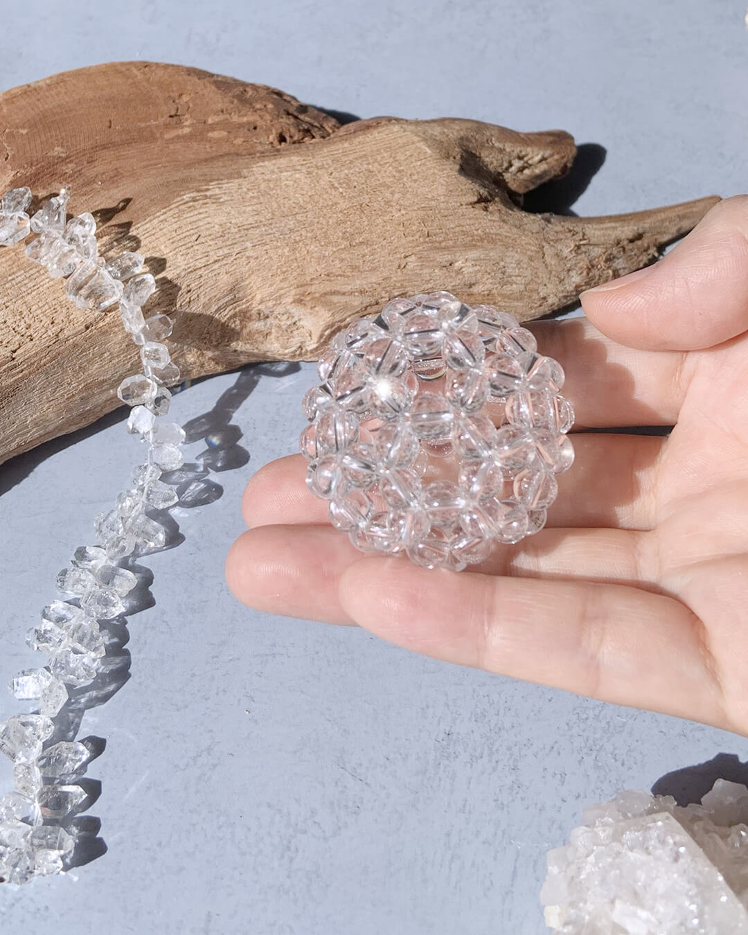 【受注生産】宇宙のエネルギーと繋がる フラーレン 6mm 水晶AAA（直径約4cm）