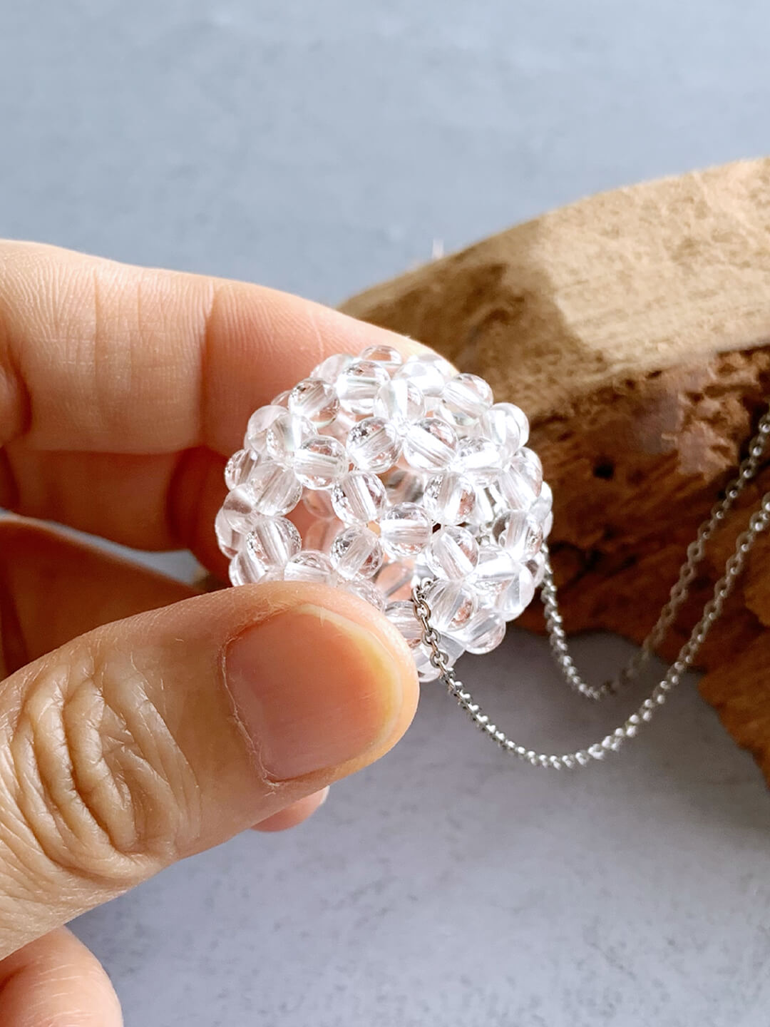 宇宙のエネルギーと繋がる フラーレン ネックレス 4.3mm玉 水晶AAA（直径約2.8cm）
